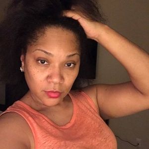 Meet your Posher, Denise